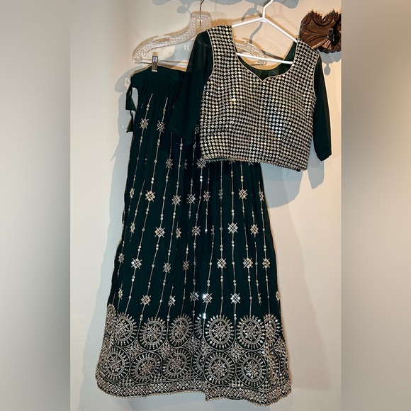 Lengha with top and dupatta, forest green, worn once - Picture 4 of 8